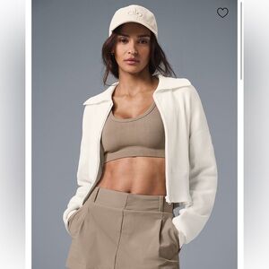 Alo yoga scholar knit cropped full zip jacket size small in ivory